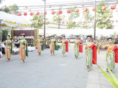 การแสดงรำบวงสรวง