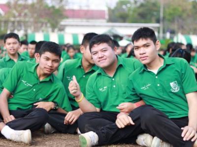 วันแห่งศักดิ์ศรี เวทีแห่งเกียรติยศ