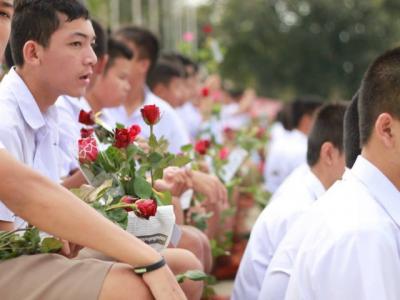 วันแห่งศักดิ์ศรี เวทีแห่งเกียรติยศ