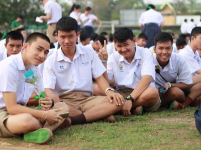 วันแห่งศักดิ์ศรี เวทีแห่งเกียรติยศ