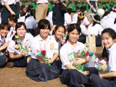 วันแห่งศักดิ์ศรี เวทีแห่งเกียรติยศ