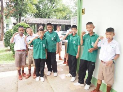 รณรงค์ ฟันสะอาดเหงือกแข็งแรง