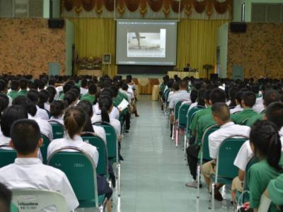 กองทัพอากาศแนะแนวโรงเรียนเพชรพิทยาคม