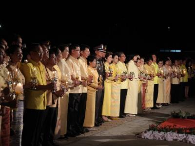 จุดเทียนชัยถวายพระพรวันพ่อแห่งชาติ 2557